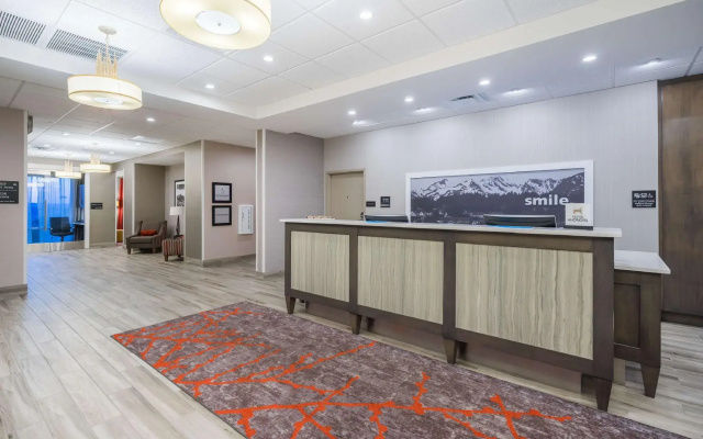 photo 2 of Hampton Inn Oxford
