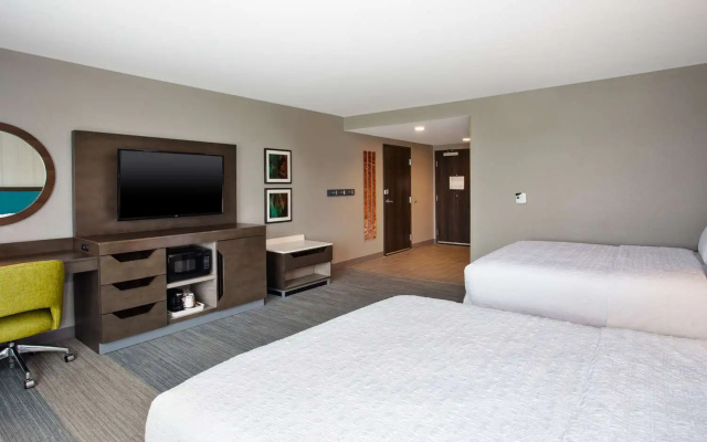 photo 4 of Hampton Inn by Hilton Union City