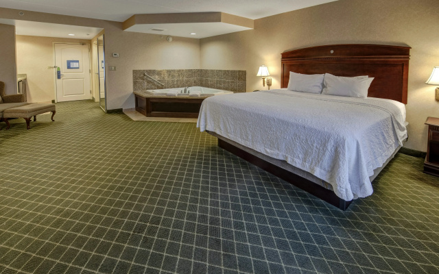 photo 2 of Hampton Inn Cambridge