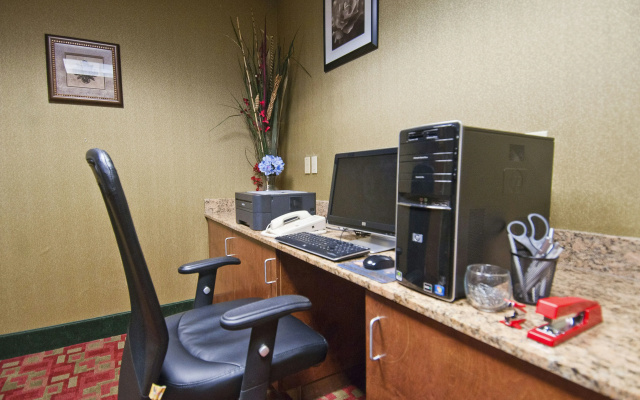 photo 4 of Hampton Inn Canton