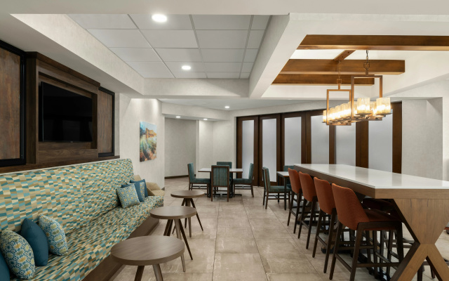 photo 2 of Hampton Inn by Hilton Carefree