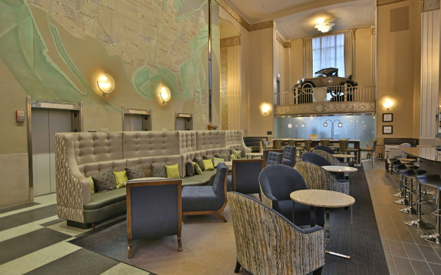 photo 2 of Hampton Inn Chicago Downtown/N Loop/Michigan Ave