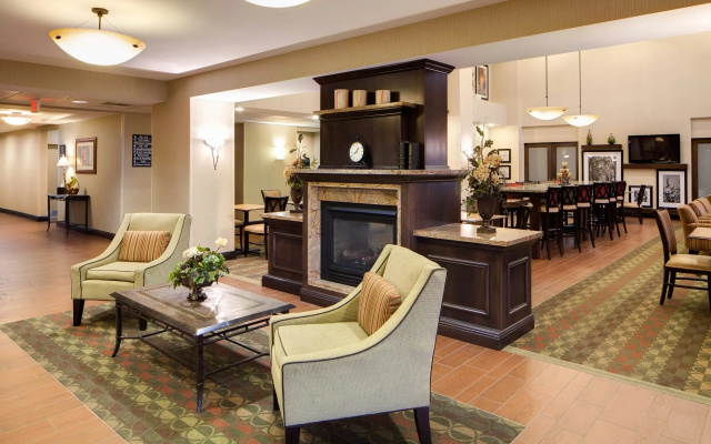 photo 2 of Hampton Inn & Suites Chicago/St. Charles