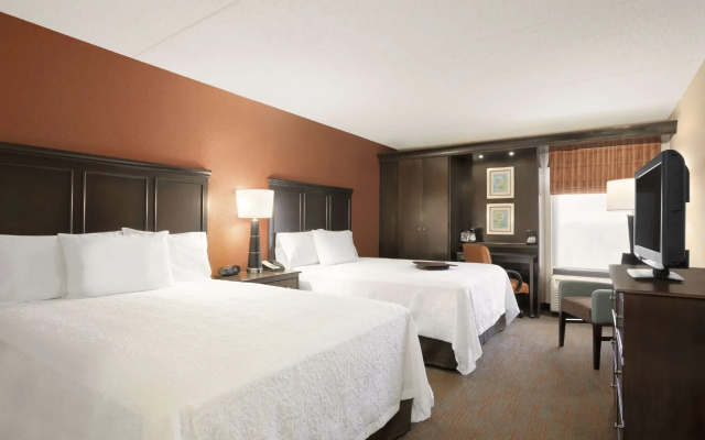 photo 5 of Hampton Inn by Hilton Chicago-Midway Airport