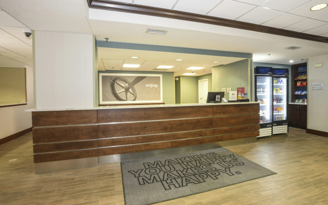 photo 2 of Hampton Inn Cincinnati-Eastgate