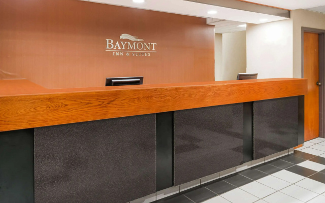 photo 2 of Baymont by Wyndham Clarksville Northeast