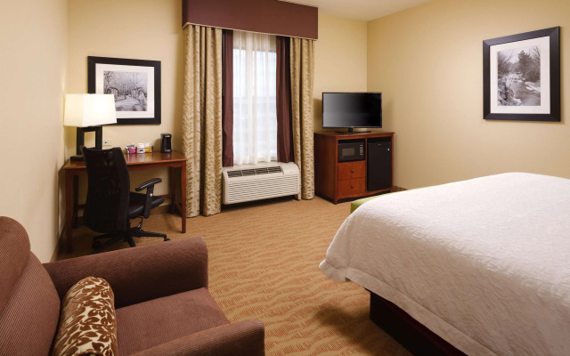 photo 3 of Hampton Inn Cleveland, TN