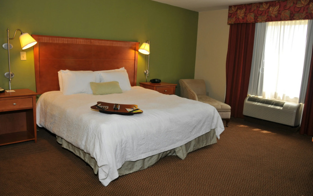 photo 2 of Hampton Inn Clinton