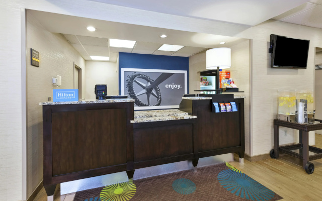 photo 2 of Hampton Inn Clinton