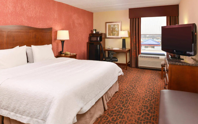 photo 4 of Hampton Inn College Park