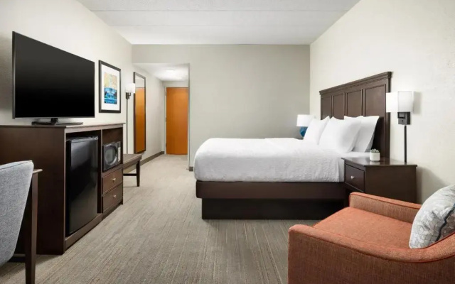 photo 4 of Hampton Inn Columbia