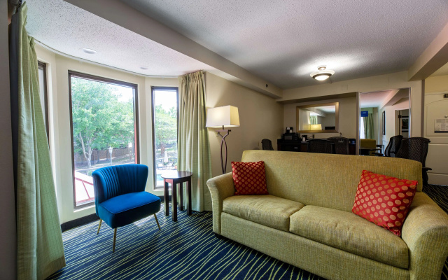 photo 3 of Hampton Inn Columbia I-26/Harbison Blvd.