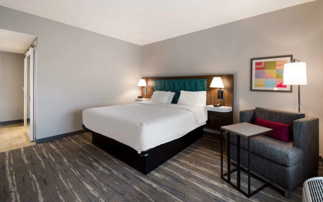 photo 3 of Hampton Inn Concord