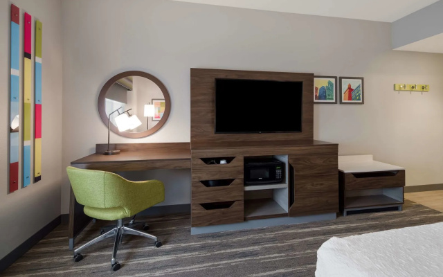 photo 5 of Hampton Inn Concord
