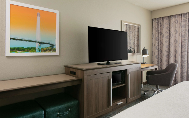 photo 3 of Hampton Inn Council Bluffs