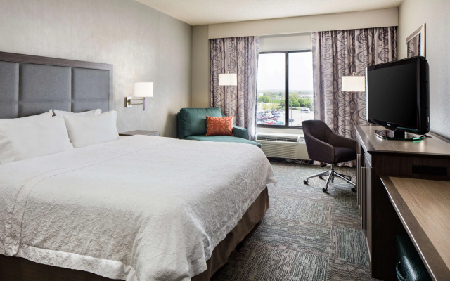 photo 5 of Hampton Inn Council Bluffs