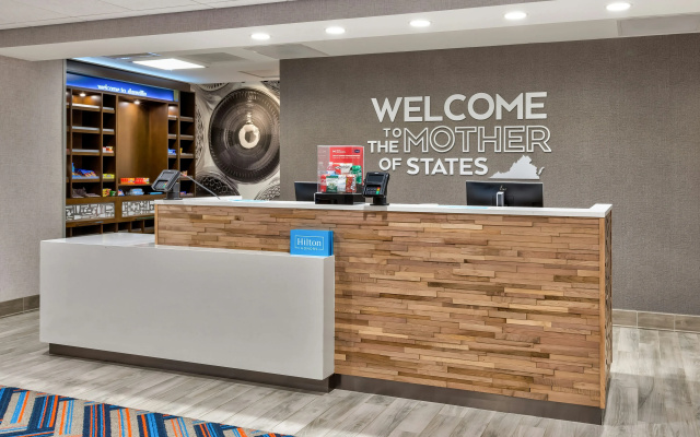 photo 2 of Hampton Inn Danville, VA