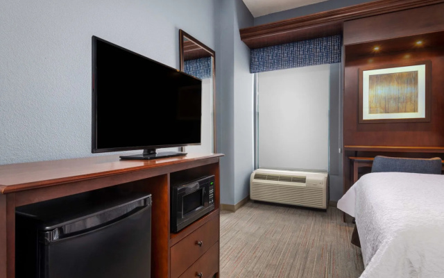 photo 5 of Hampton Inn Denver-International Airport