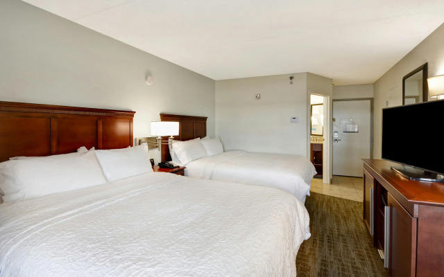 photo 2 of Hampton Inn Detroit/Madison Heights/South Troy