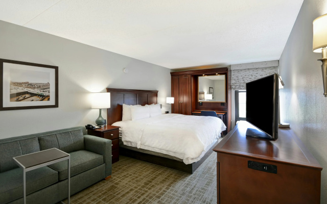 photo 4 of Hampton Inn Detroit/Madison Heights/South Troy