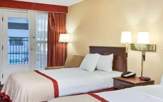 photo 5 of Hampton Inn Detroit/southfield
