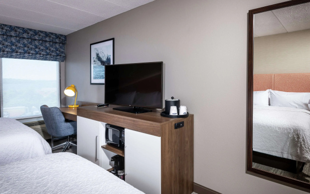 photo 5 of Hampton Inn Fall River/Westport