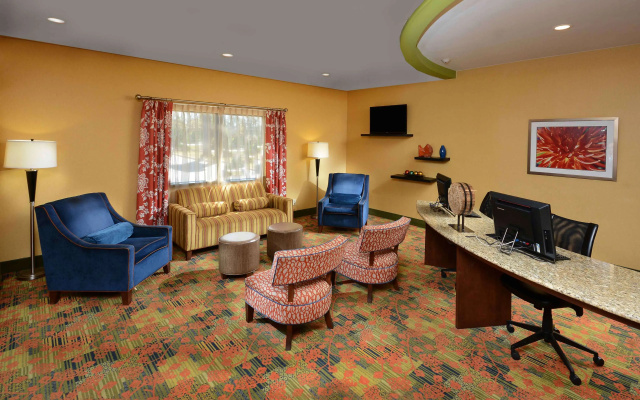 photo 5 of Hampton Inn Fayetteville Fort Bragg