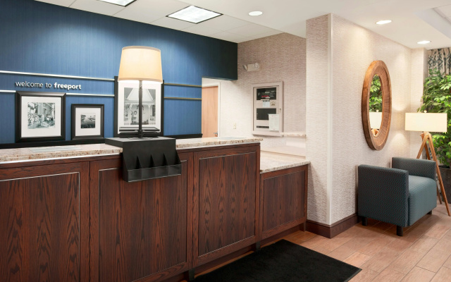 photo 2 of Hampton Inn Freeport/Brunswick
