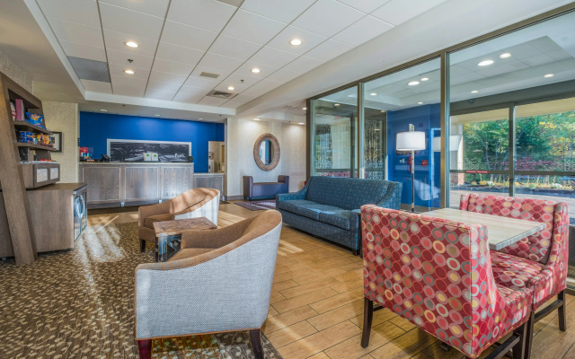 photo 4 of Hampton Inn Freeport/Brunswick