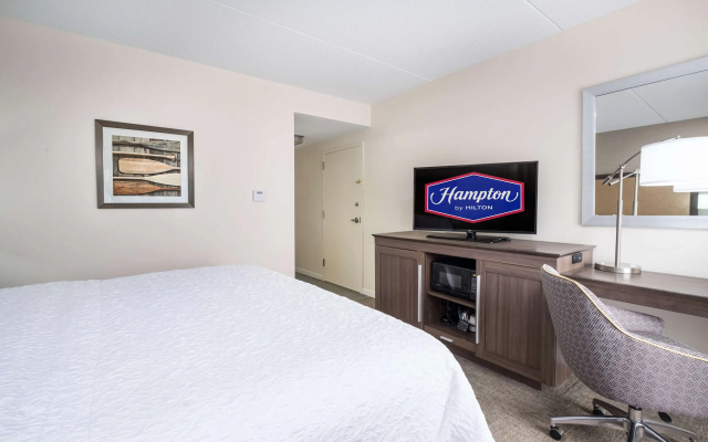 photo 5 of Hampton Inn Freeport/Brunswick