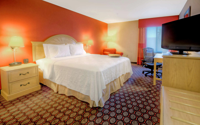 photo 5 of Hampton Inn Fremont