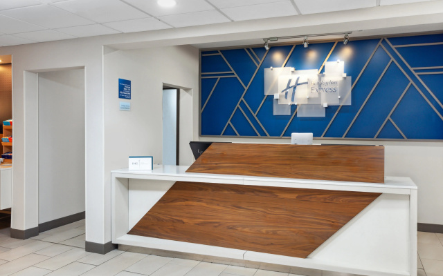 photo 3 of Holiday Inn Express Fremont by IHG