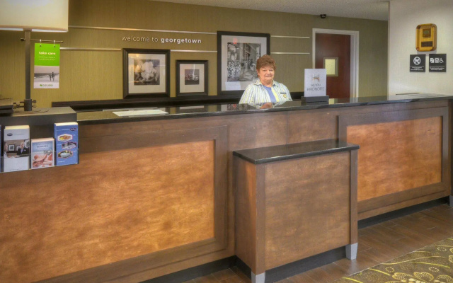 photo 2 of Hampton Inn Georgetown-Marina