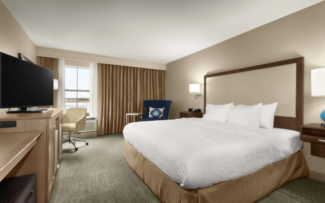photo 5 of Hampton Inn Georgetown-Marina
