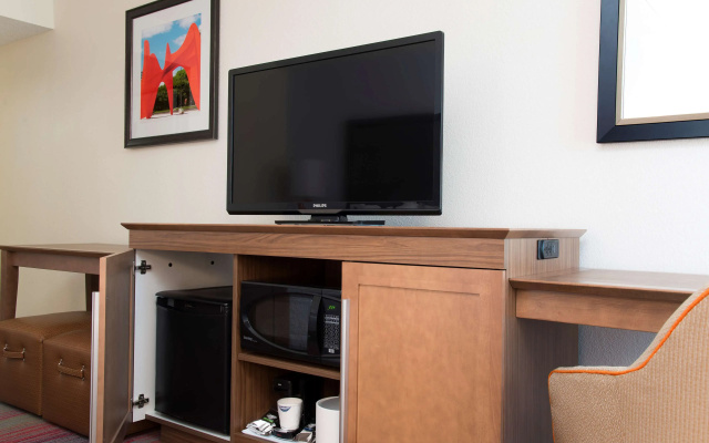 photo 5 of Hampton Inn Grand Rapids-South