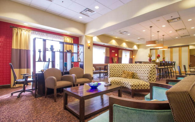 photo 2 of Hampton Inn Greenville