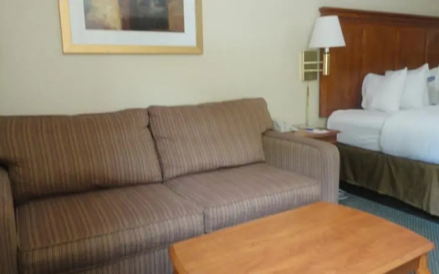 photo 3 of Hampton Inn Greenville-haywood