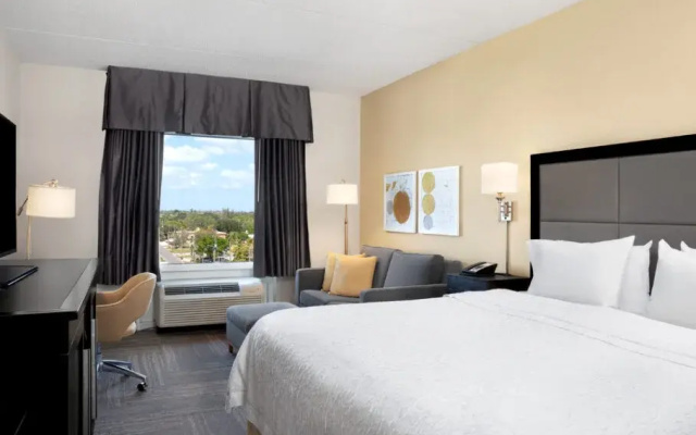 photo 3 of Hampton Inn by Hilton Hallandale Beach Aventura