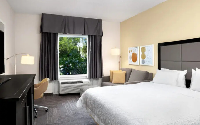 photo 4 of Hampton Inn by Hilton Hallandale Beach Aventura