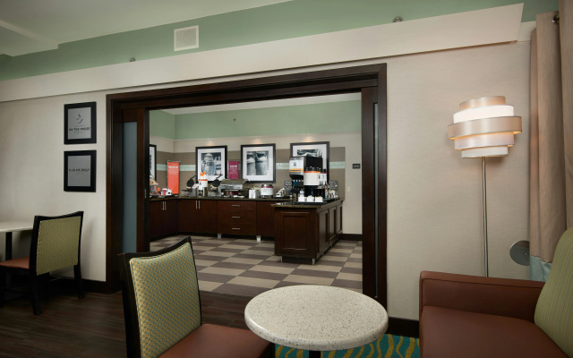 photo 2 of Hampton Inn Hanover
