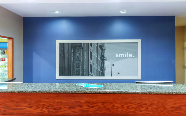 photo 4 of Hampton Inn Heath-Newark