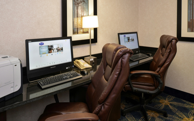 photo 3 of Hampton Inn Henderson
