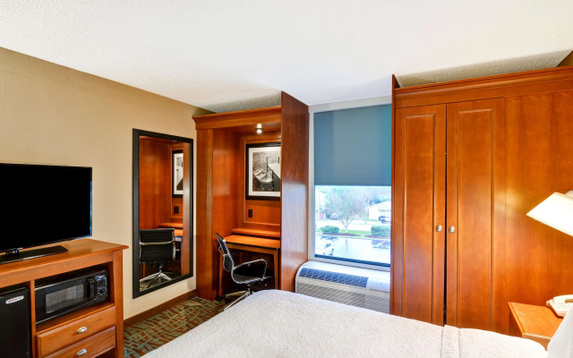 photo 5 of Hampton Inn Hendersonville
