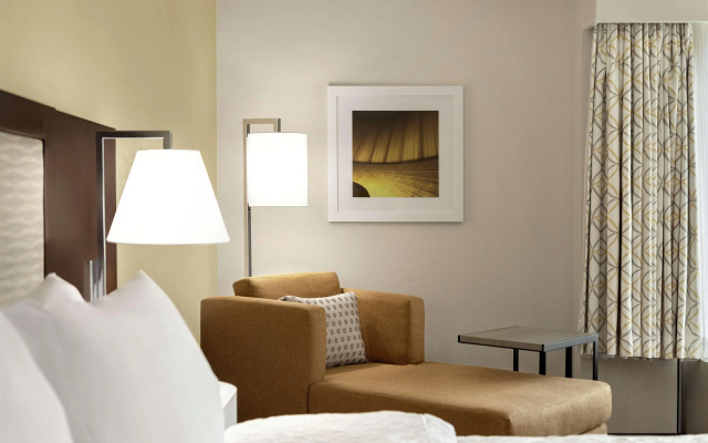 photo 4 of Hampton Inn Houston Hobby Airport