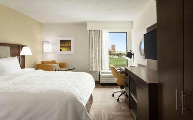 photo 5 of Hampton Inn Houston Hobby Airport
