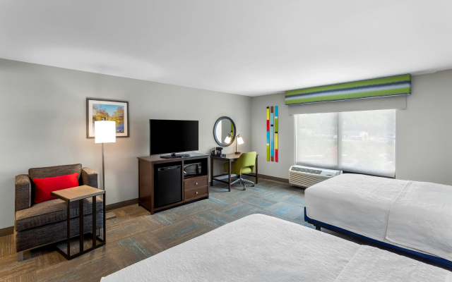 photo 5 of Hampton Inn Huntington University Area