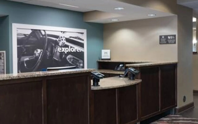 photo 2 of Hampton Inn Madison Huntsville Airport