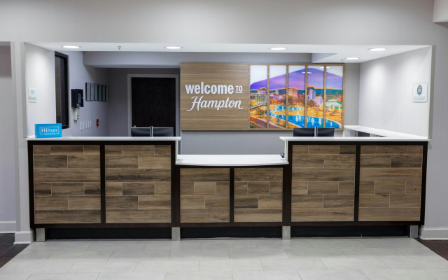 photo 4 of Hampton Inn Madison Huntsville Airport