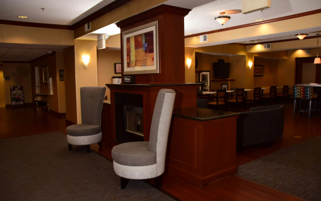 photo 2 of Hampton Inn Indiana