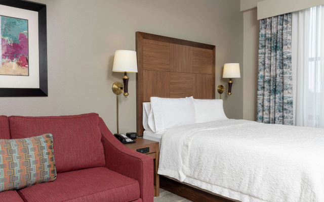 photo 4 of Hampton Inn Indianapolis Downtown Across from Circle Centre
